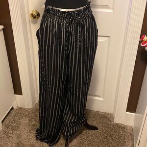 SO Wide Leg High Rise Pants Relaxed Hip & Thigh sz XL  Black White Stripes NWT